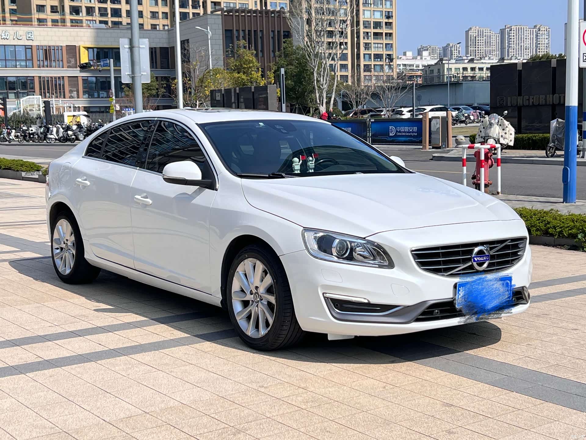 Volvo S60, 2015 3