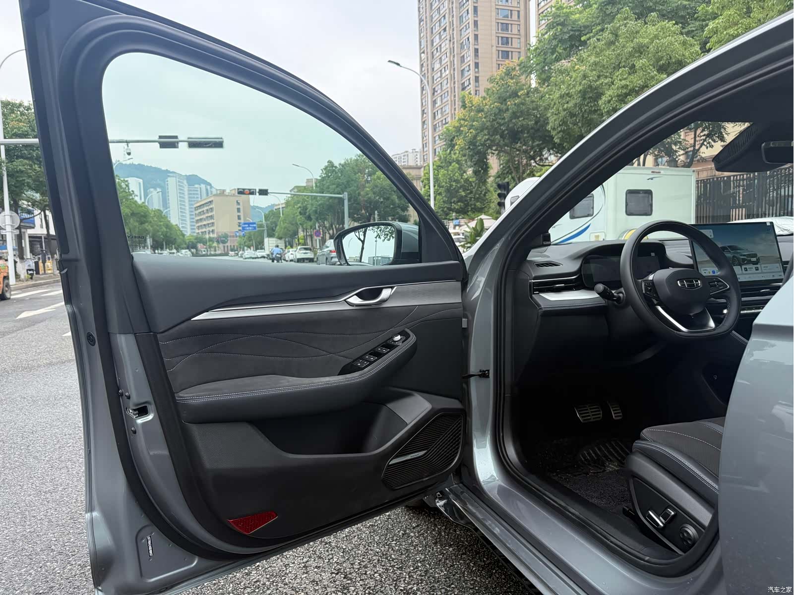 Geely Preface, 2025 10