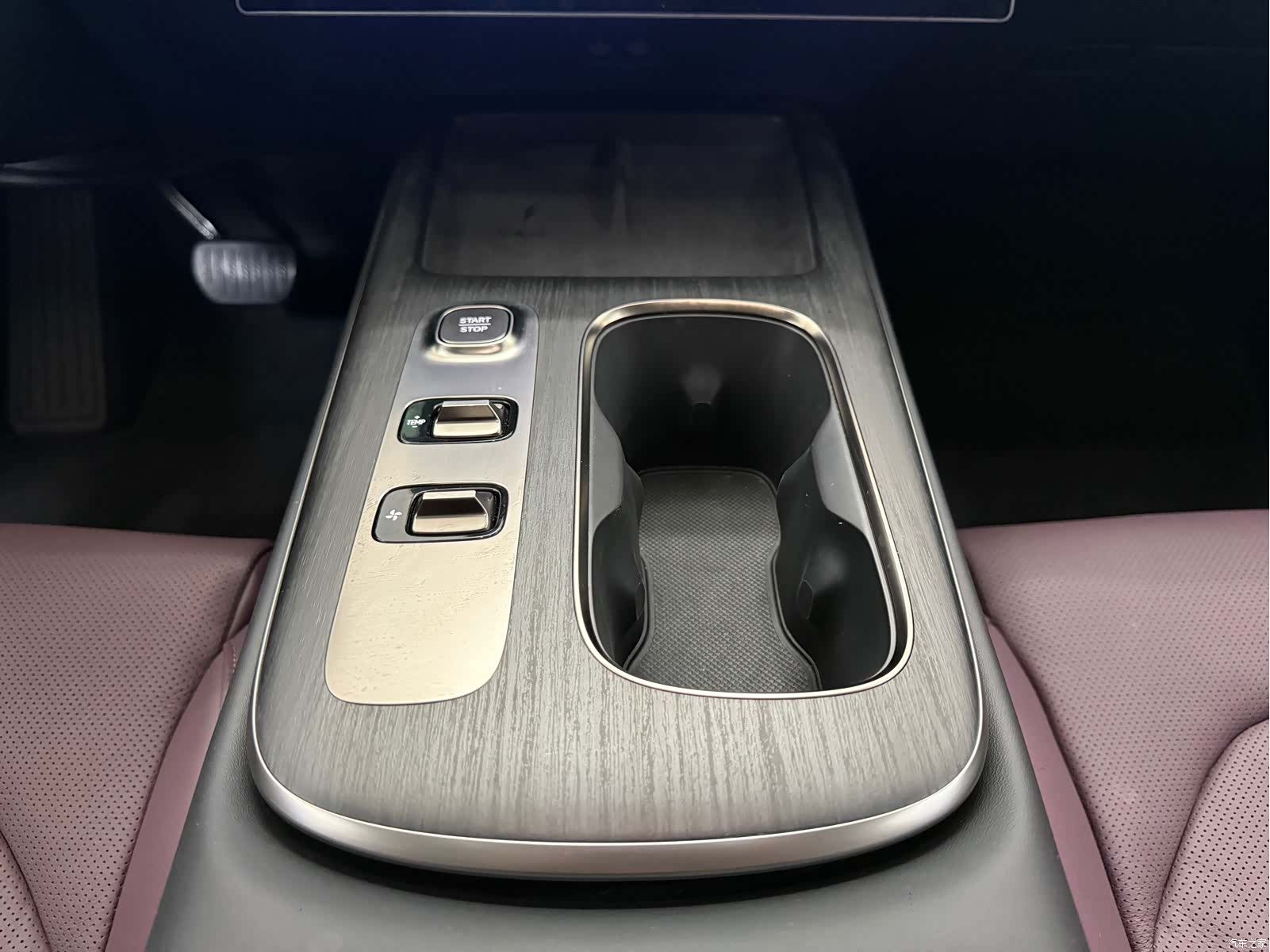 Xiaomi SU7, 2025 15