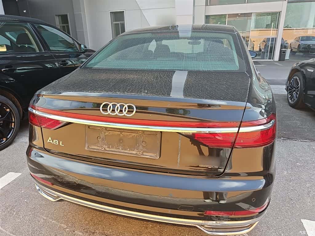 Audi A8L, 2018 6