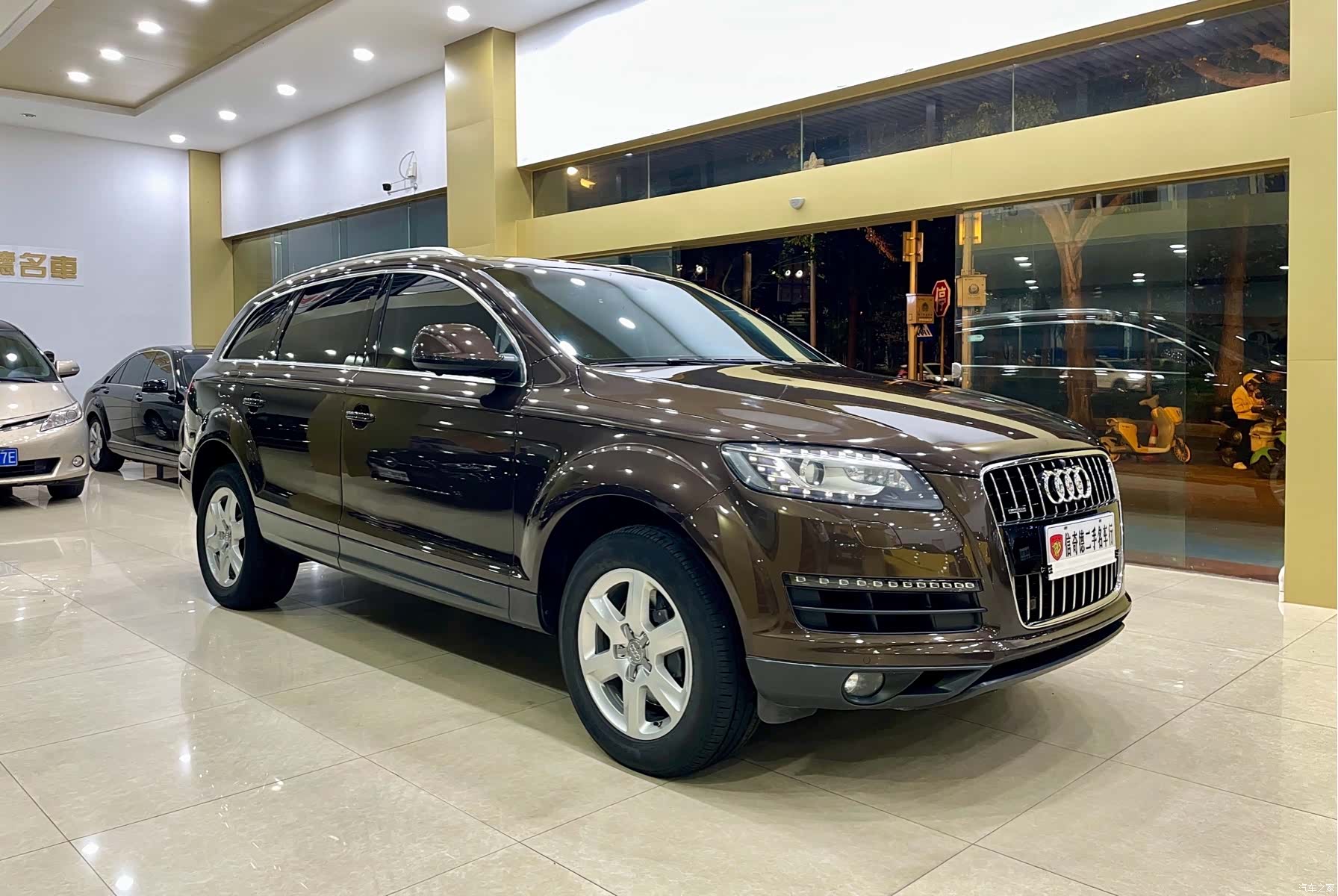 Audi Q7, 2013 6