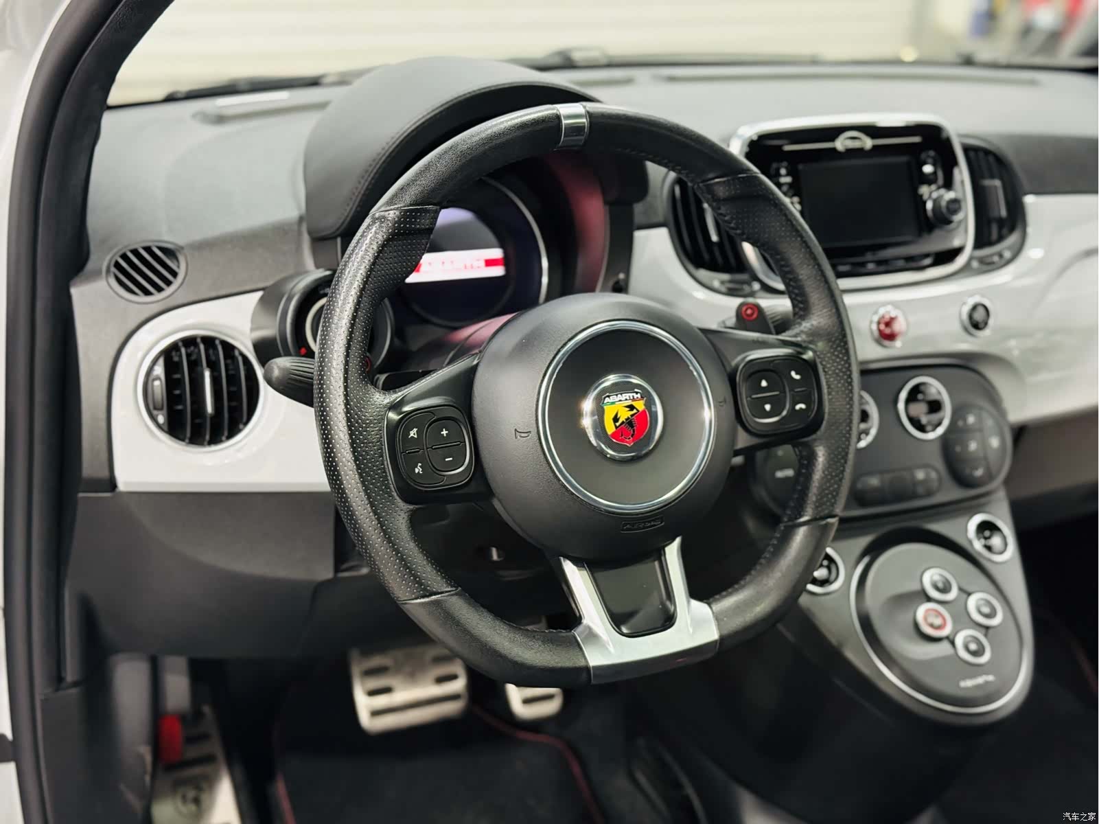 ABARTH 595, 2017 11