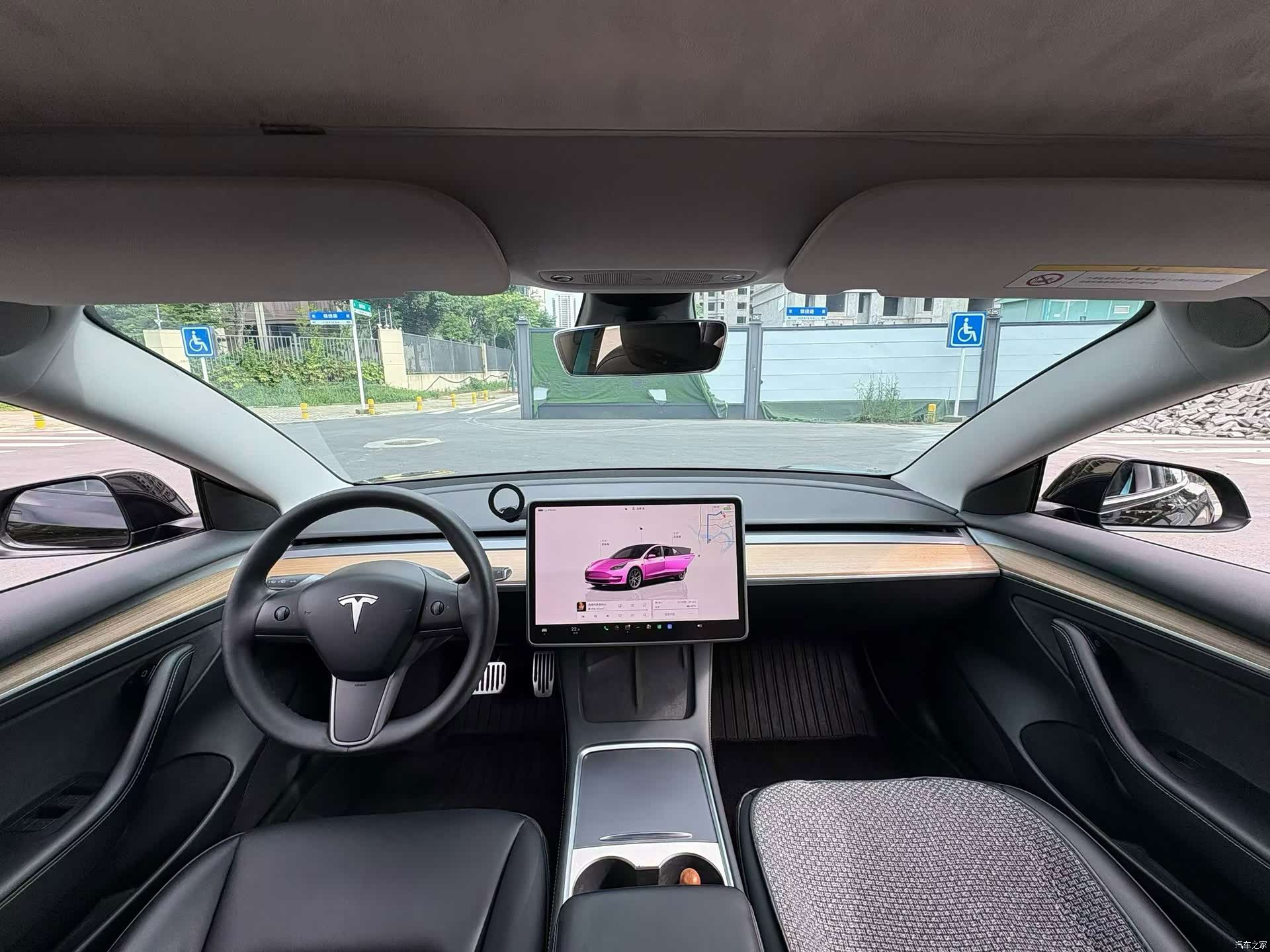 Tesla Model 3, 2024 7