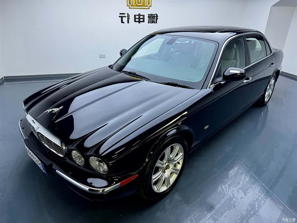 Jaguar XJ, 2009 7