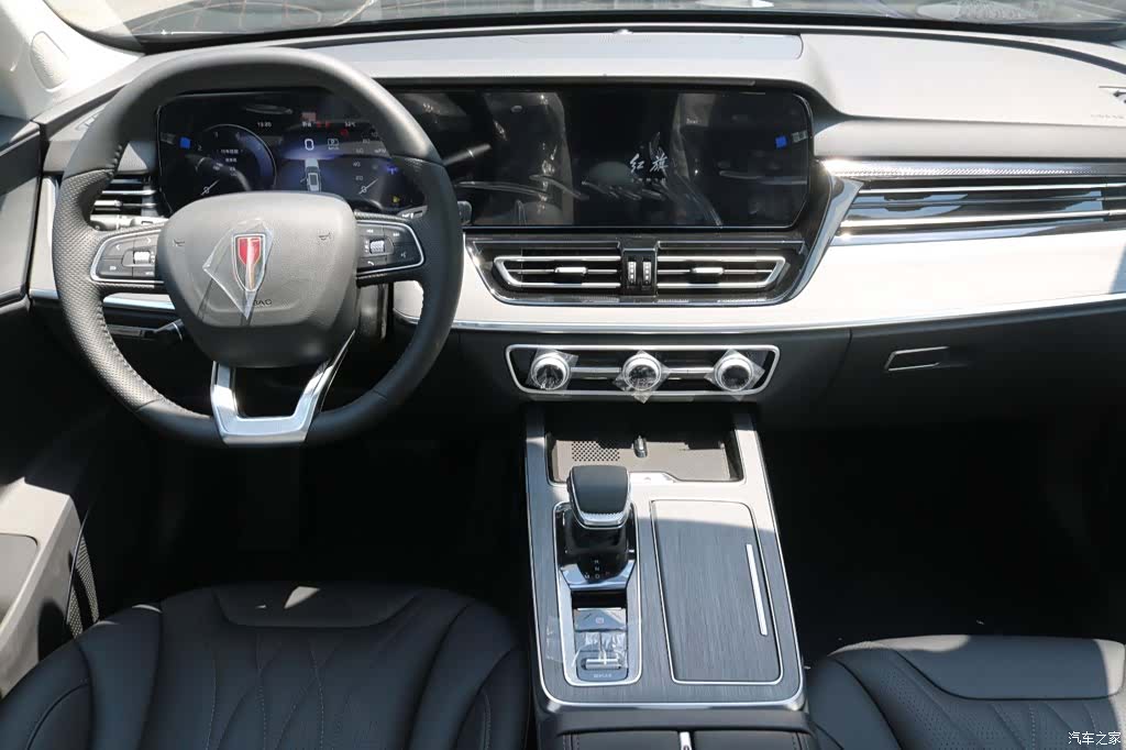 Hongqi HS5, 2026 7