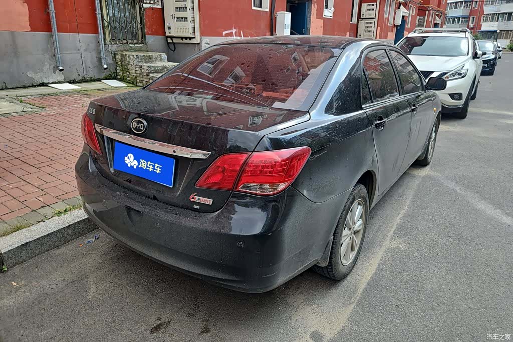 BYD L3, 2015 3