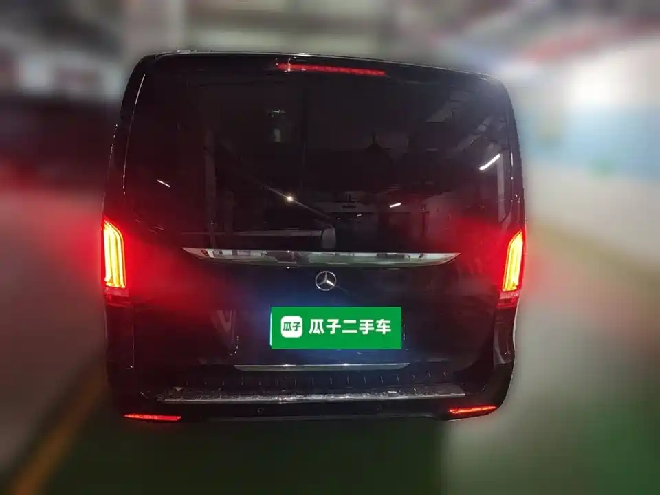 Mercedes-Benz V-class