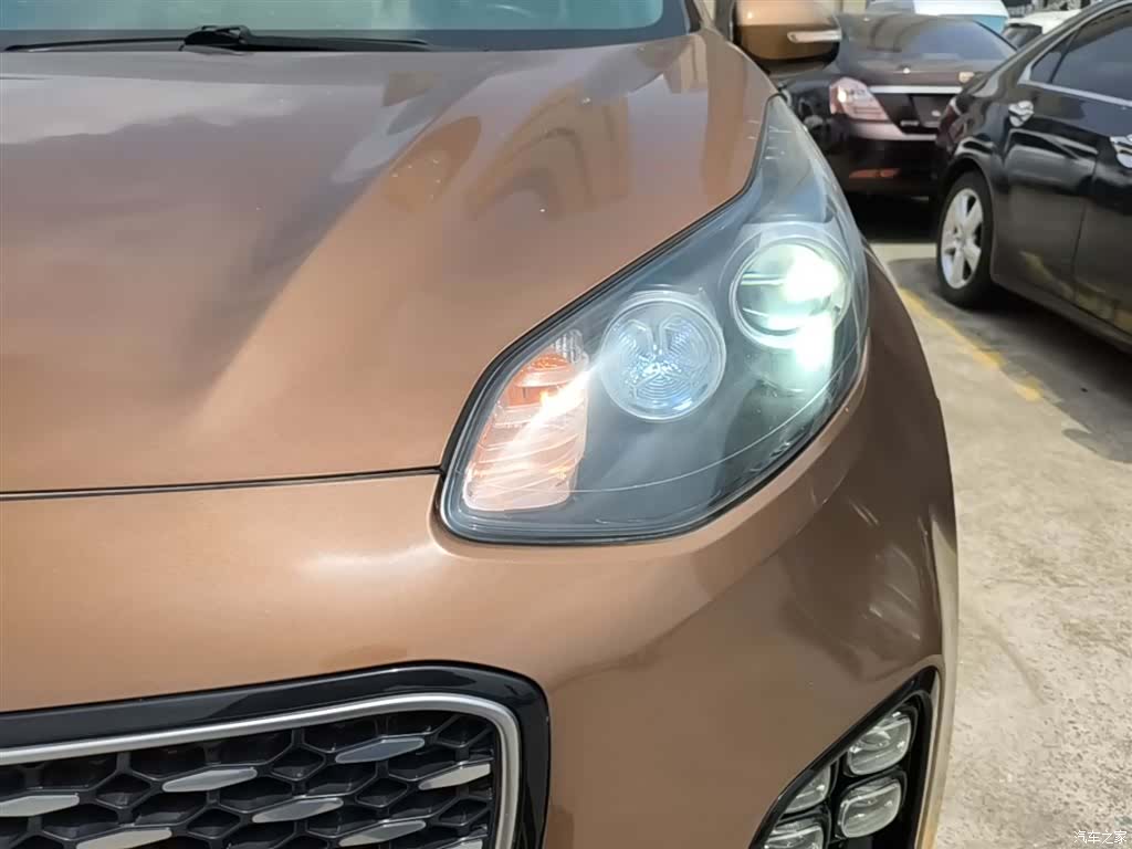 Kia KX5, 2016 24