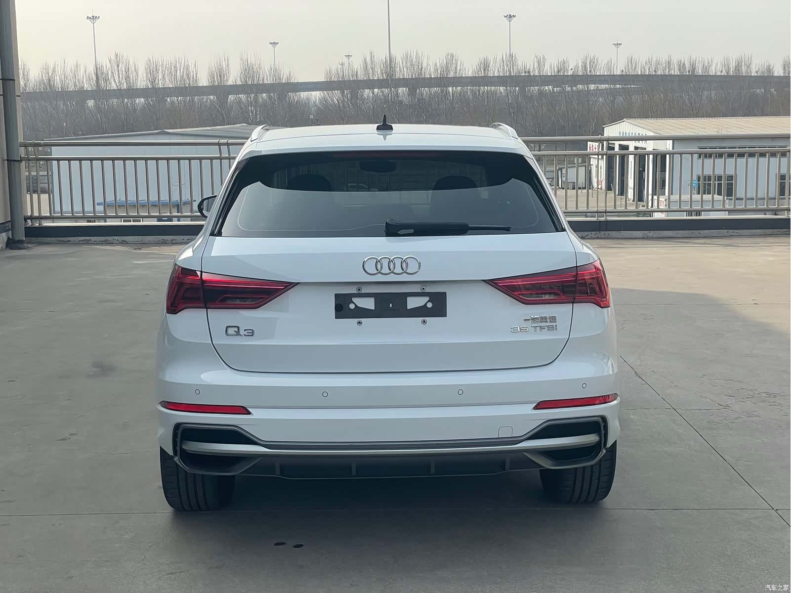 Audi Q3, 2022 4