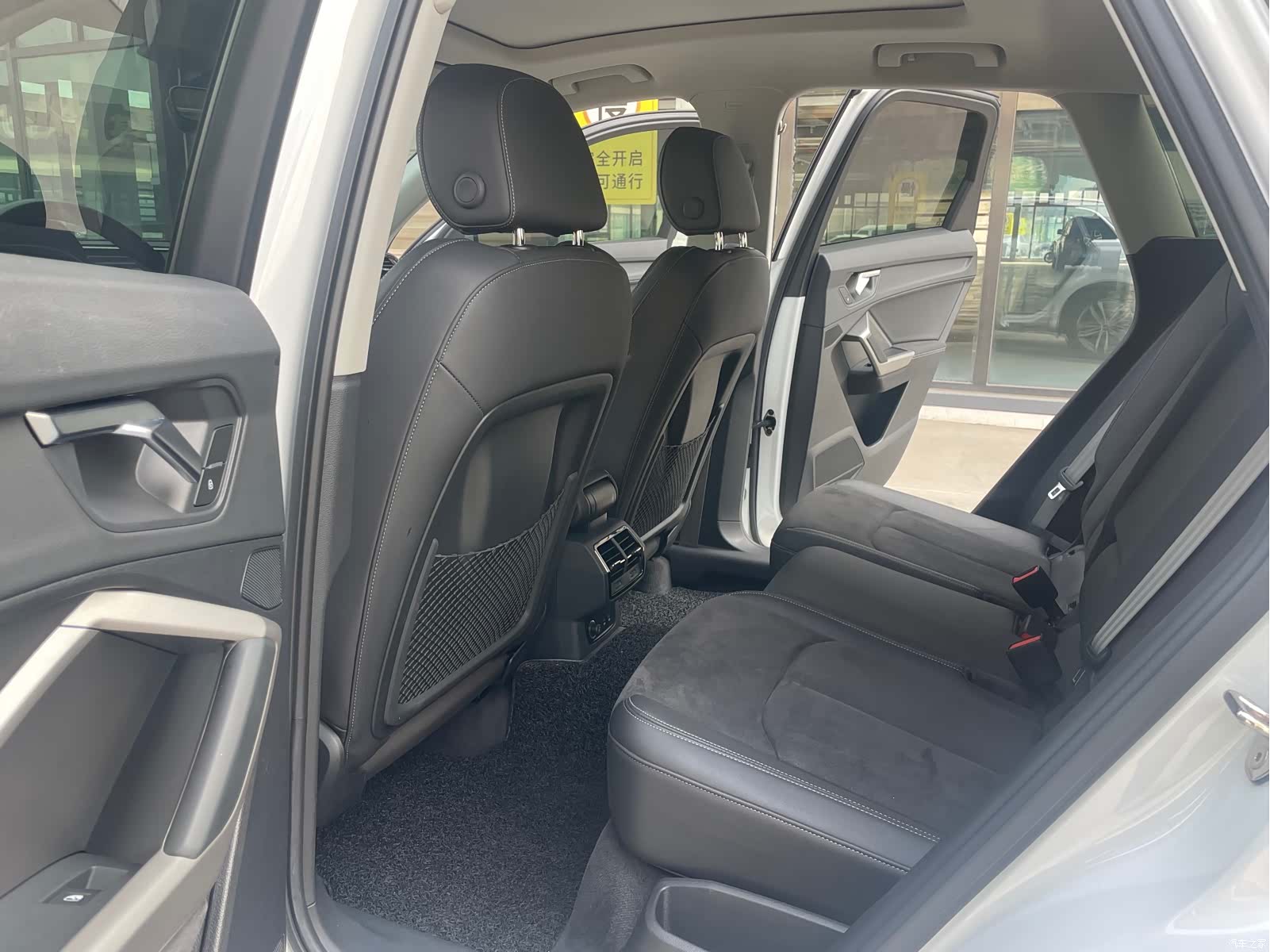 Audi Q3, 2022 9