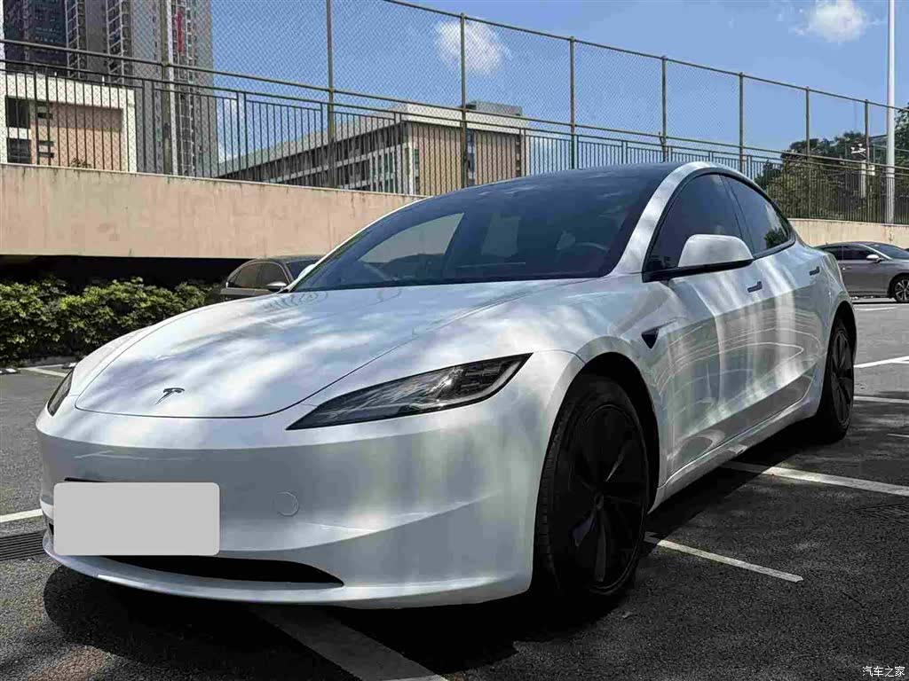 Tesla Model 3, 2024 1