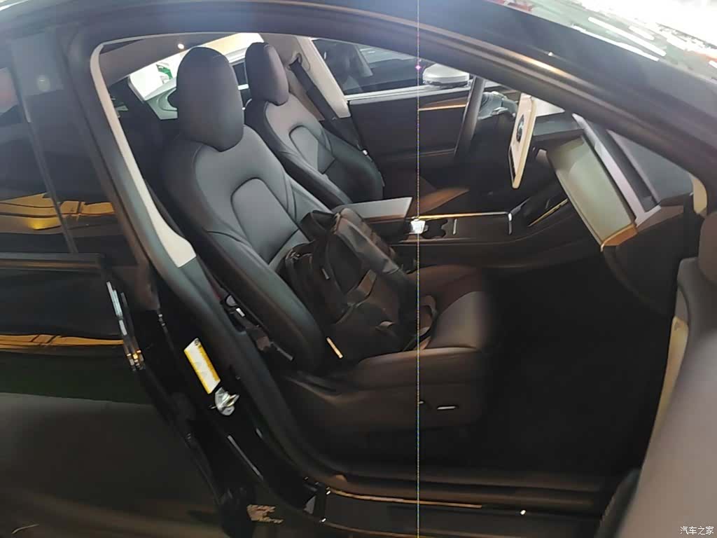 Tesla Model Y, 2022 20