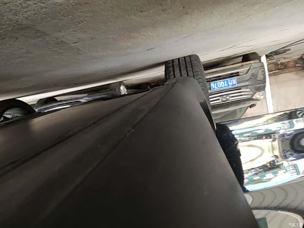Tesla Model Y, 2023 20