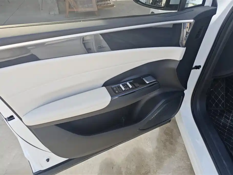 Geely Galaxy Galaxy L7