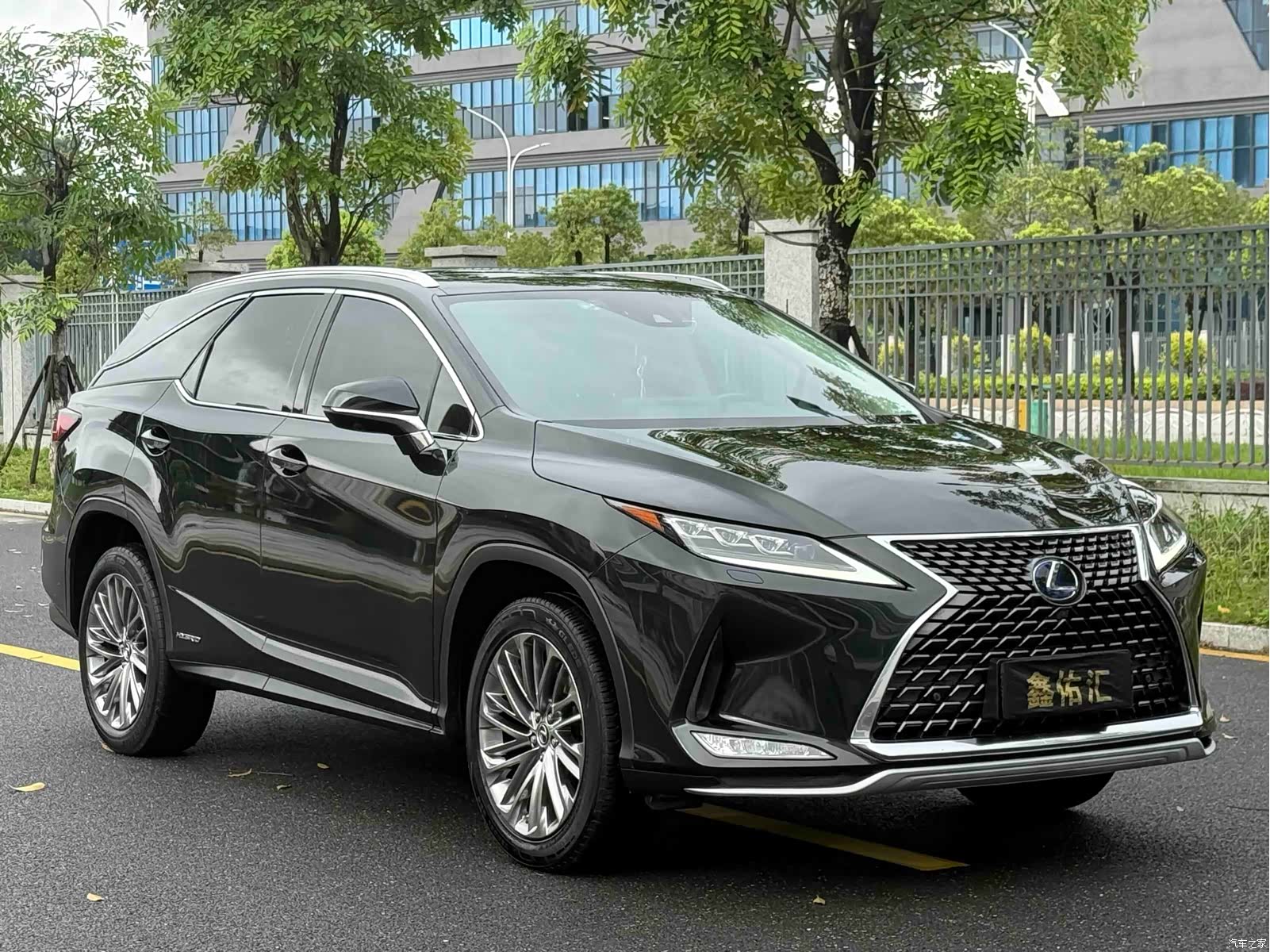 Lexus RX, 2021 1