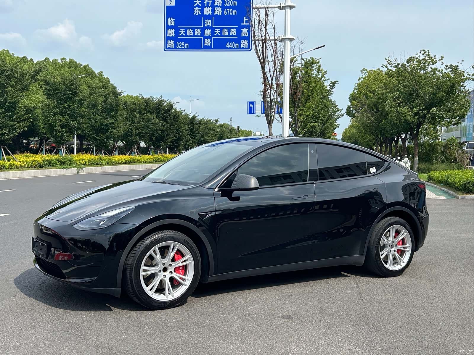 Tesla Model Y, 2022 1