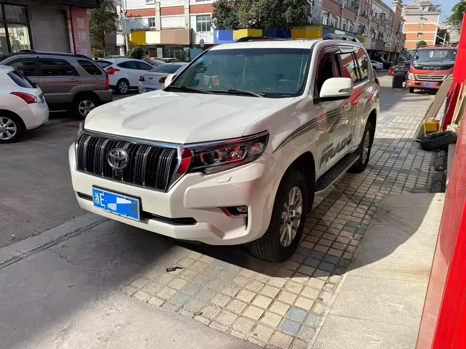 Toyota Prado