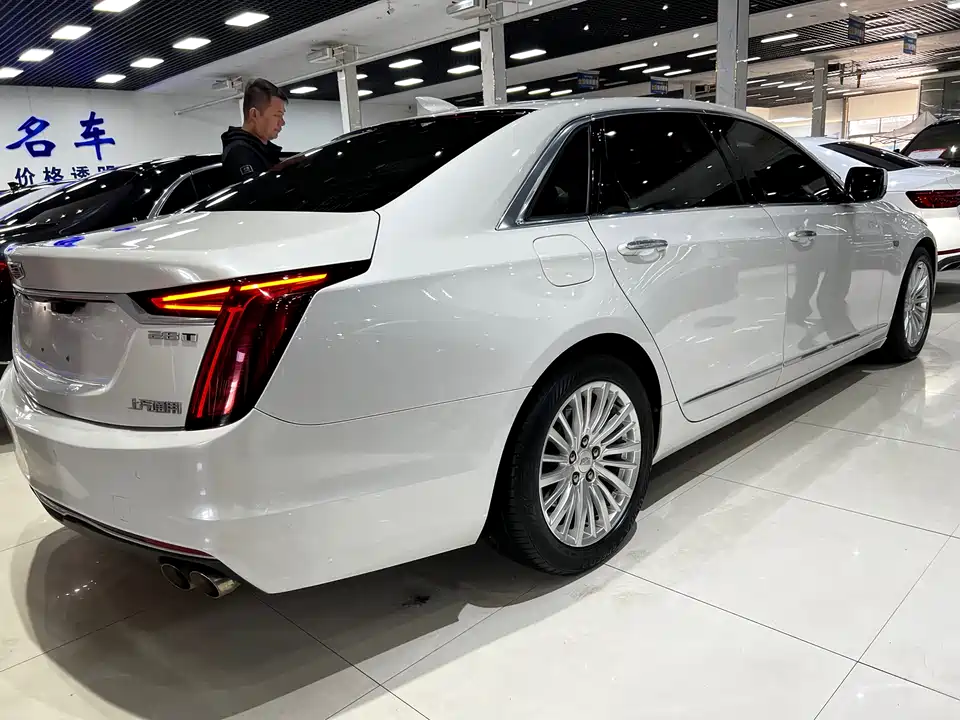 Cadillac CT6