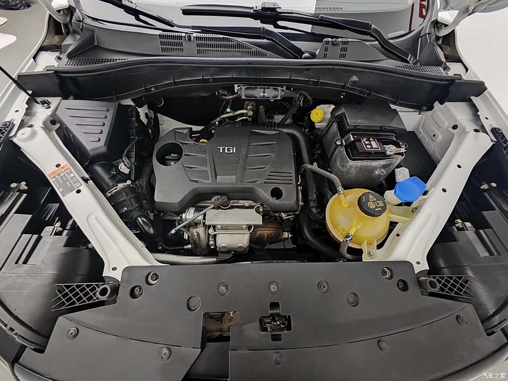 Roewe RX5, 2019 6