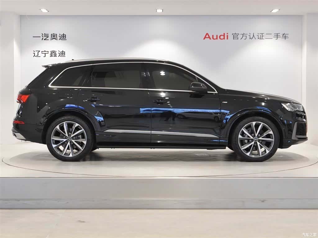 Audi Q7, 2021 3