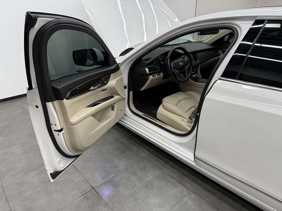 Cadillac CT6