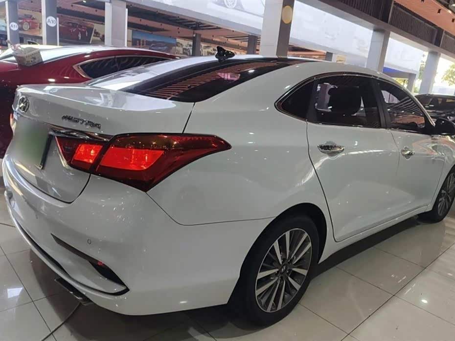 Hyundai Name picture