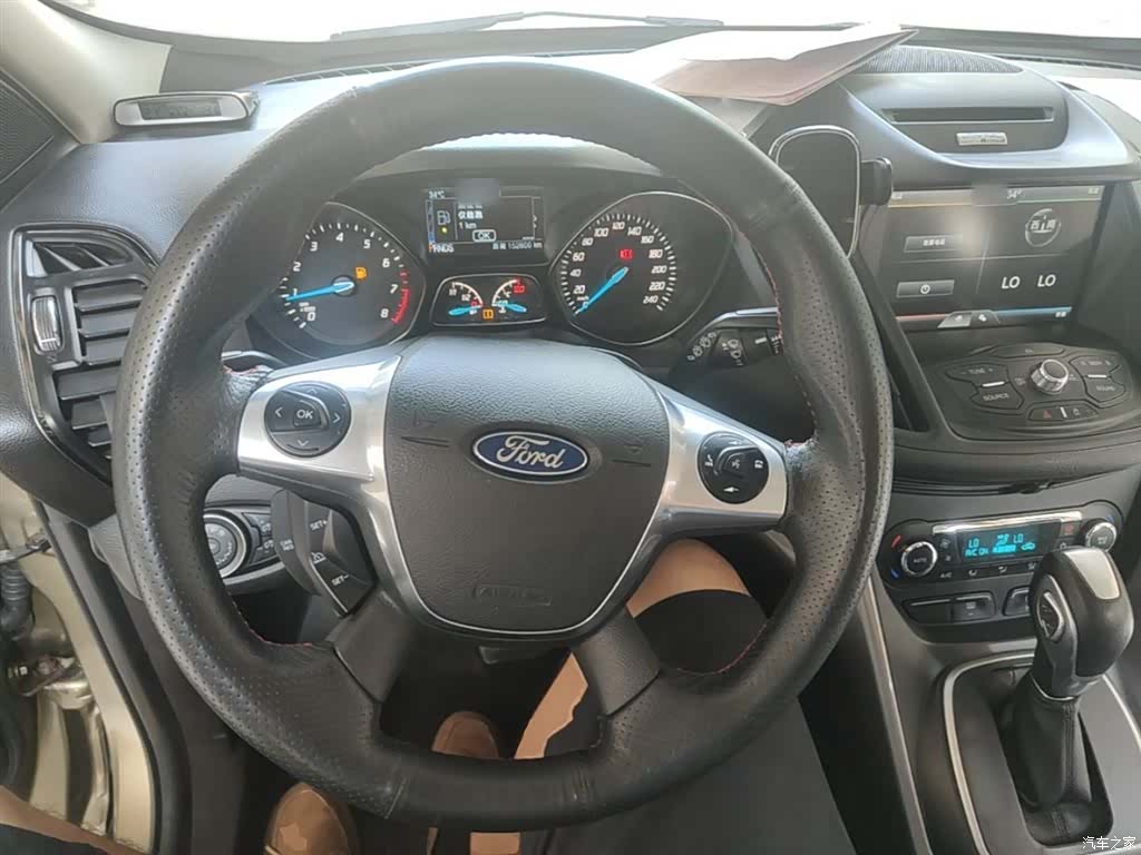 Ford Kuga, 2016 11
