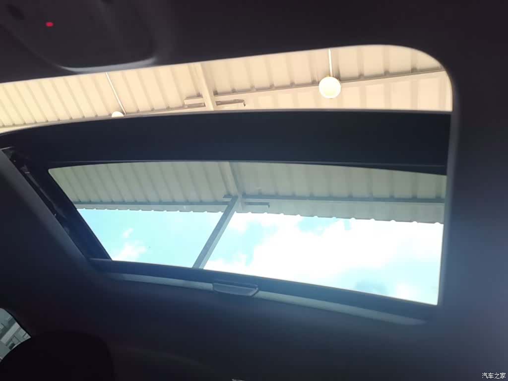 Audi Q2L, 2019 18