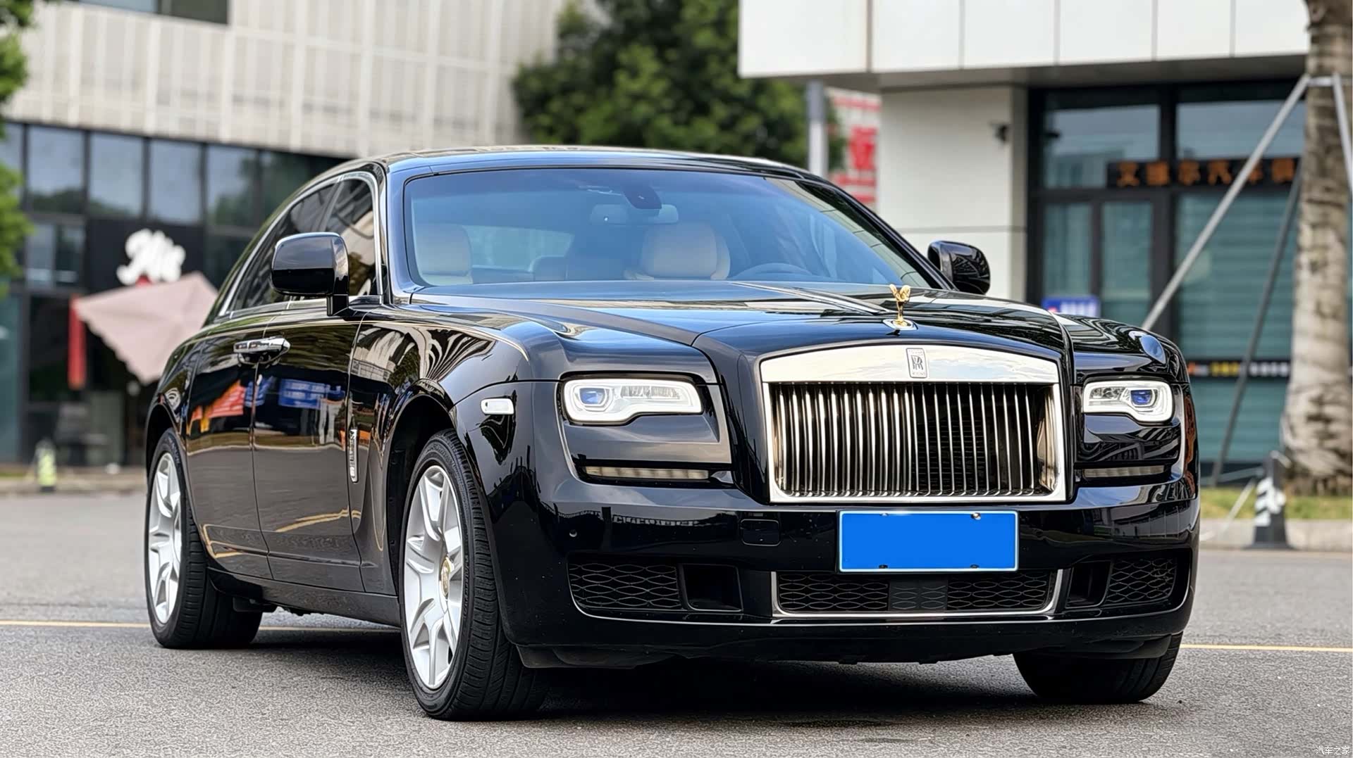 Rolls-Royce Ghost, 2011 2