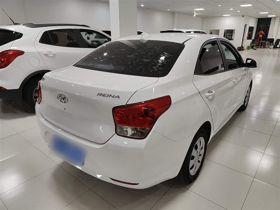 Hyundai Rena