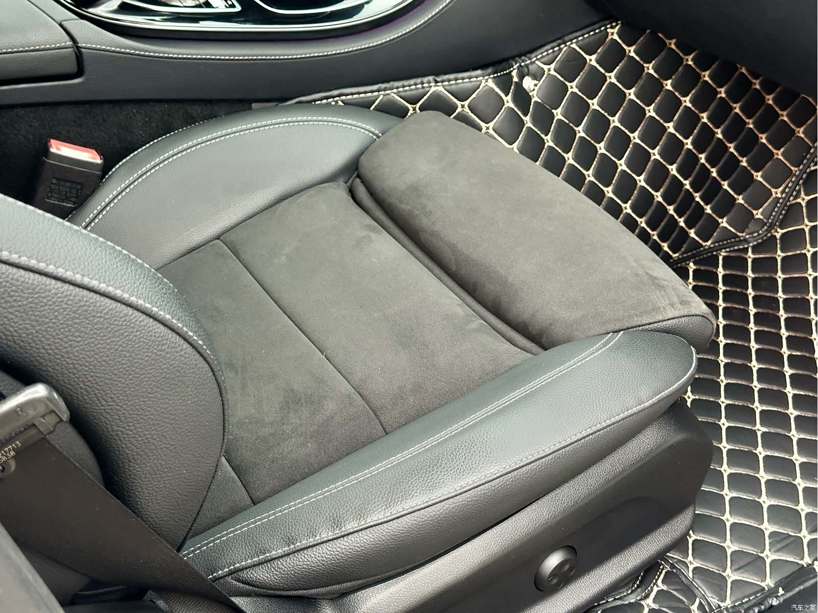 Mercedes-Benz E-Class, 2018 20
