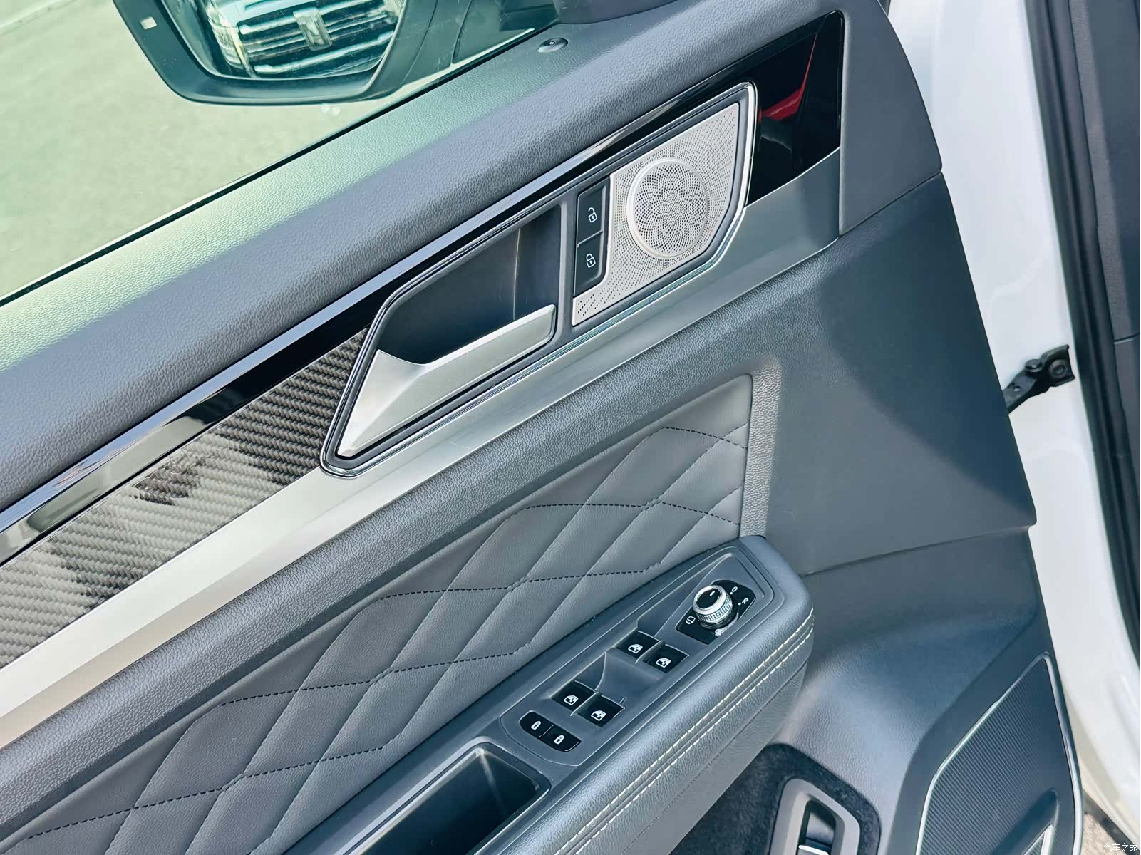 Volkswagen Teramont X, 2020 12