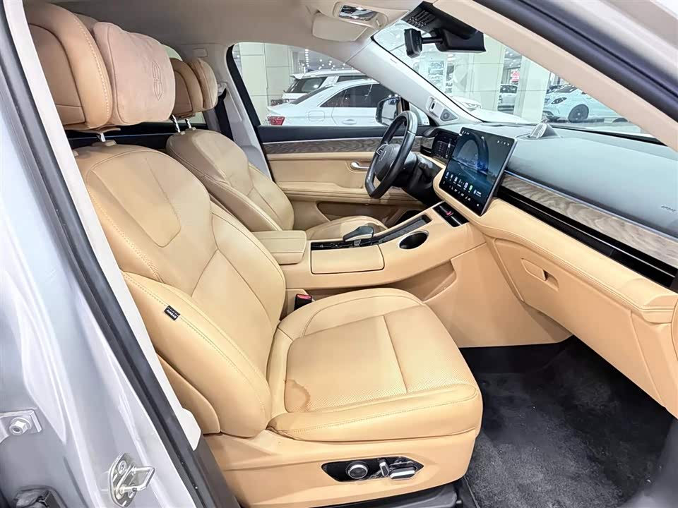 AITO Ask the world M5