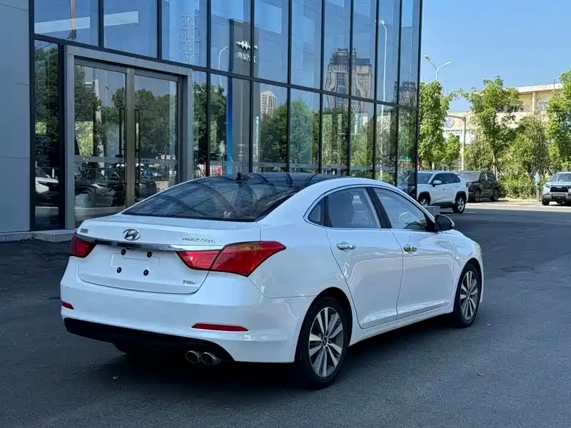 Hyundai Name picture