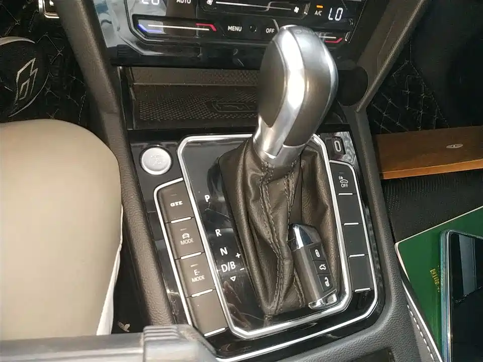 Volkswagen Magotan GTE