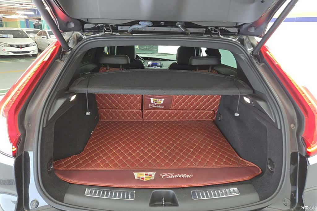 Cadillac XT4, 2020 4
