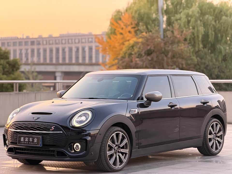 MINI CLUBMAN