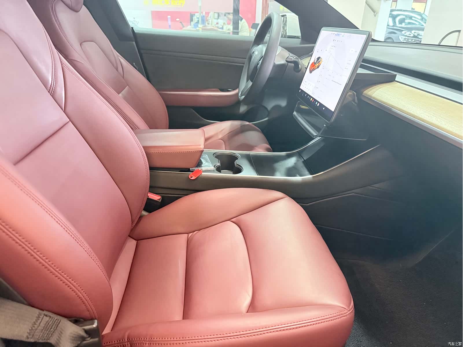 Tesla Model 3, 2020 15