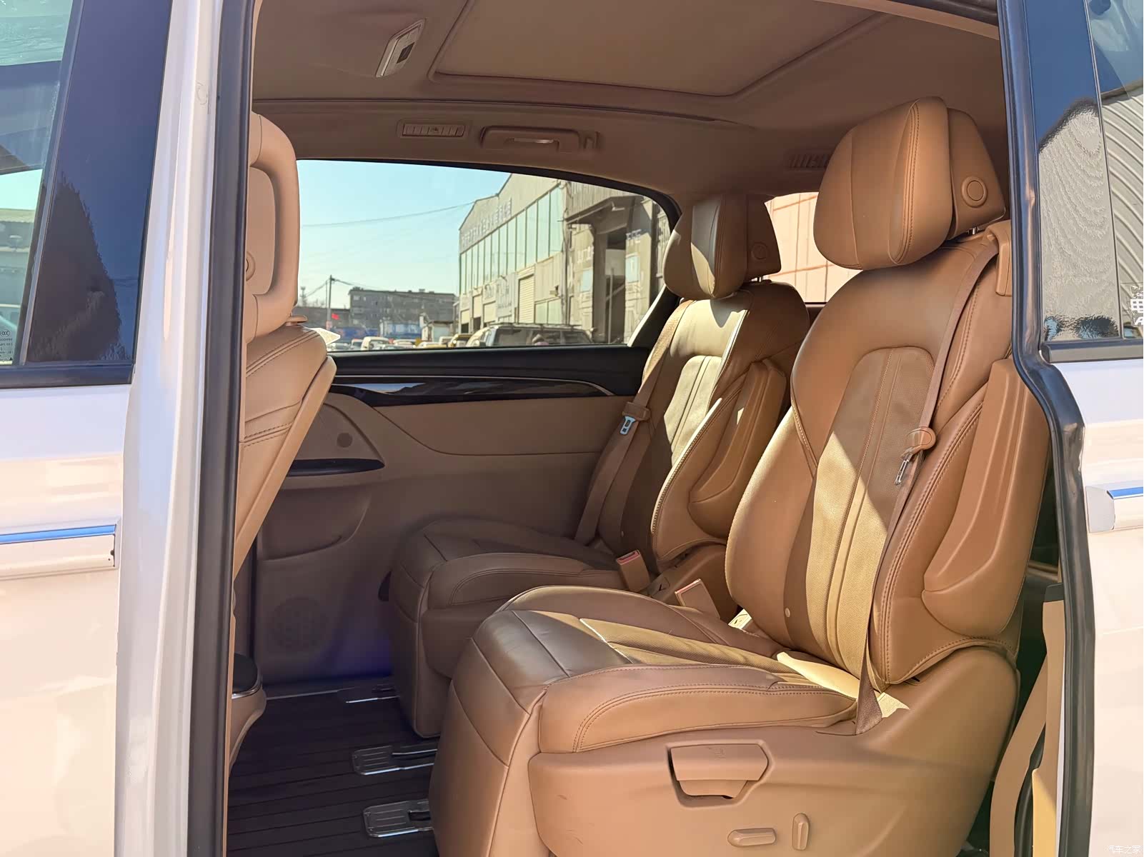 Buick GL8, 2019 12