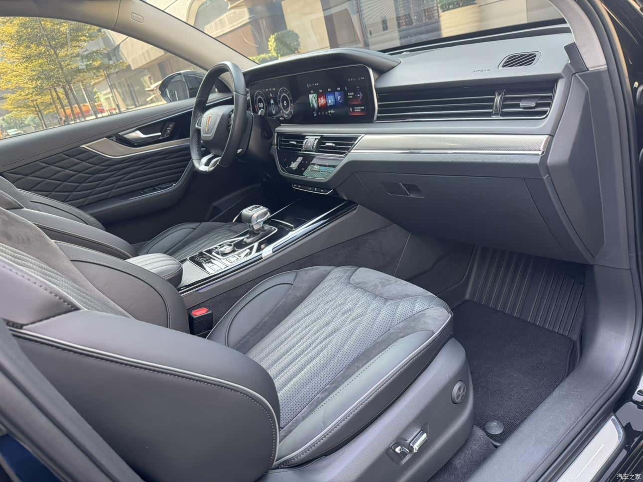 Hongqi HS5, 2022 14