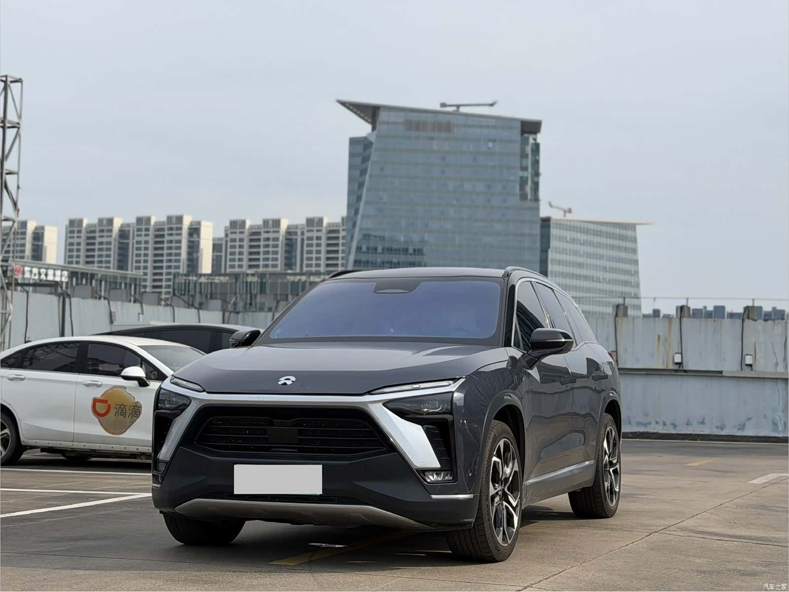NIO ES8, 2021 1
