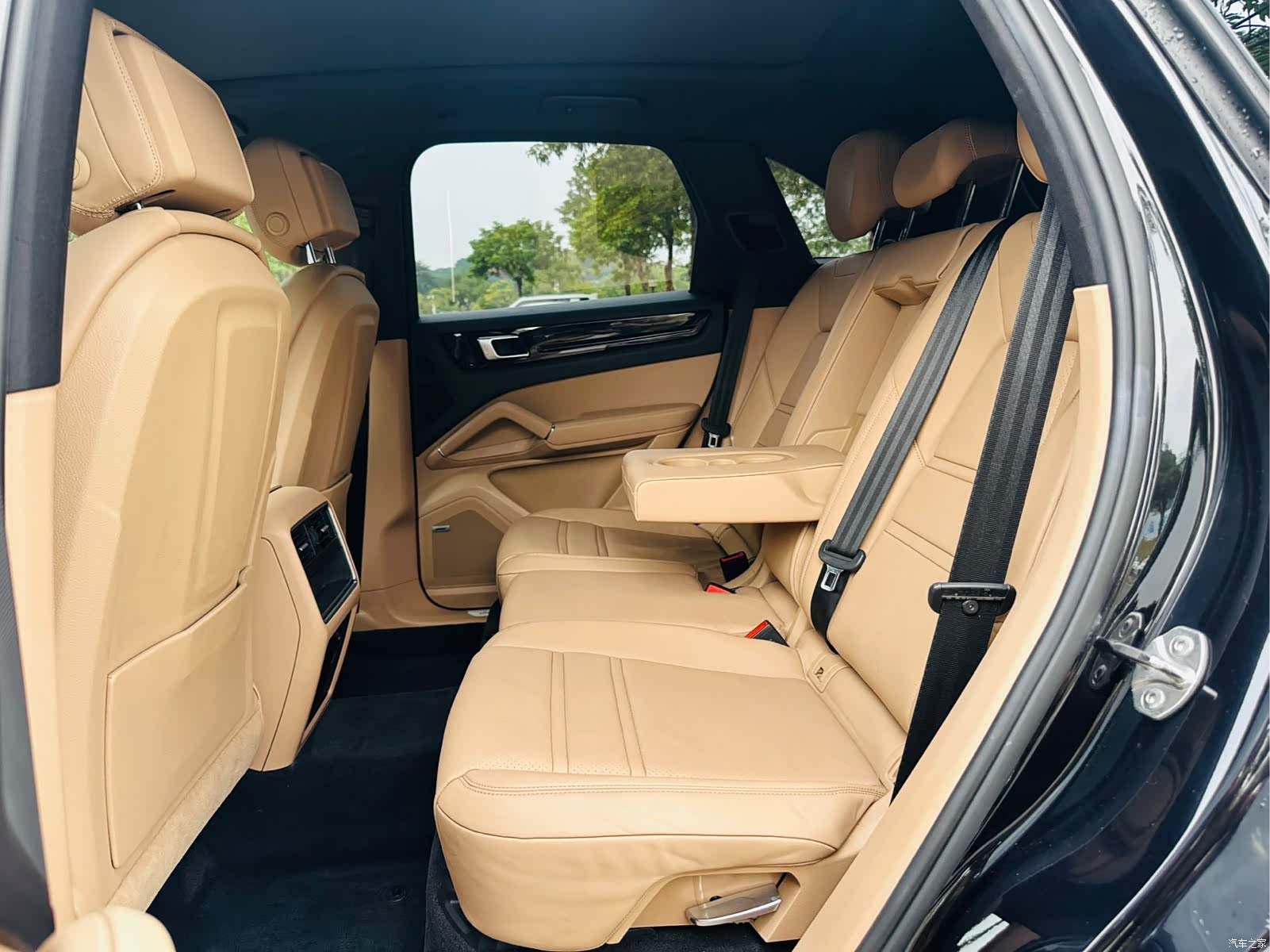 Porsche Cayenne, 2018 9