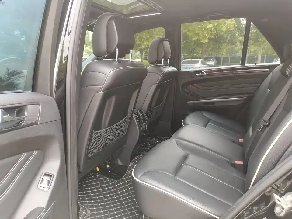 Mercedes-Benz M class