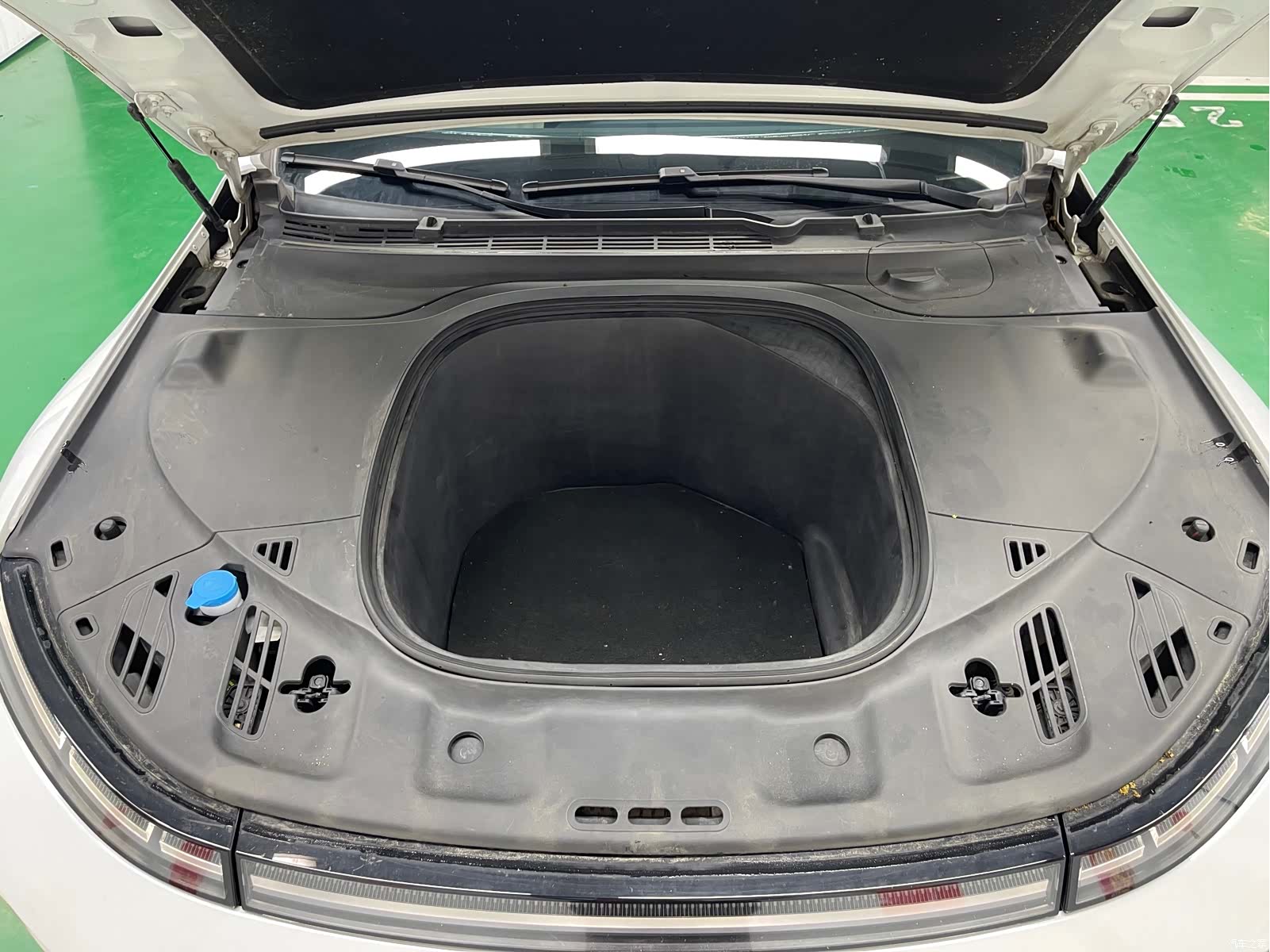 Xpeng P7, 2021 30