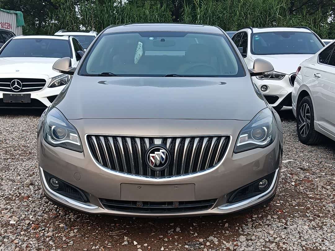 Buick Regal, 2015 1