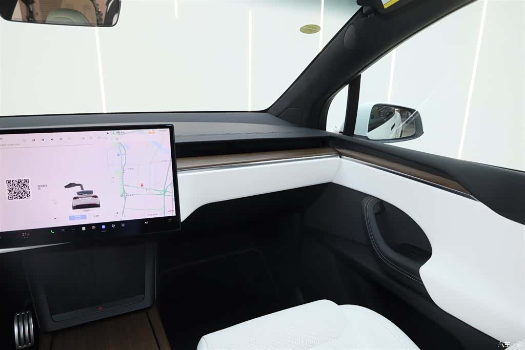 Tesla Model X, 2023 27