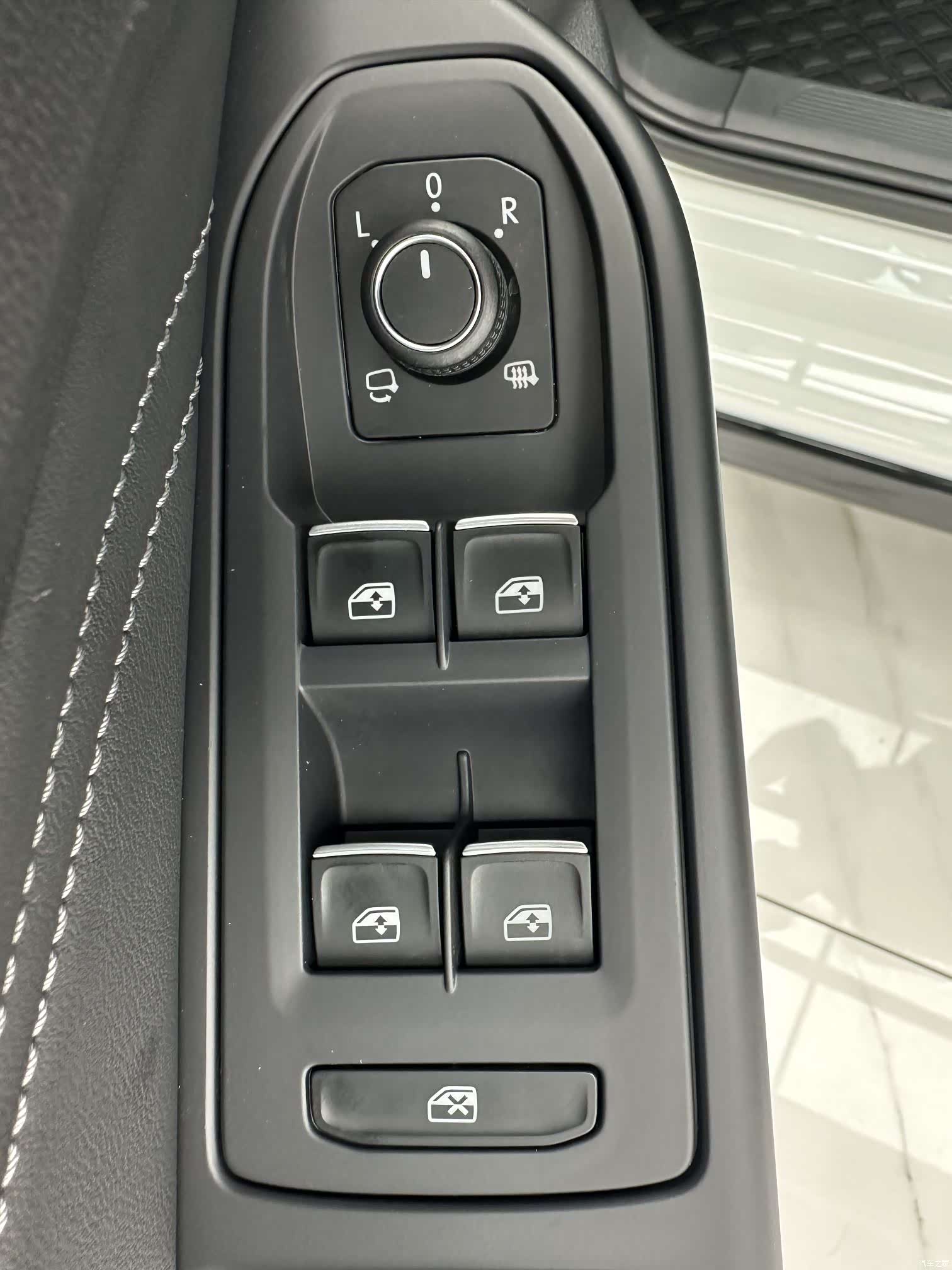 Volkswagen Golf, 2024 12
