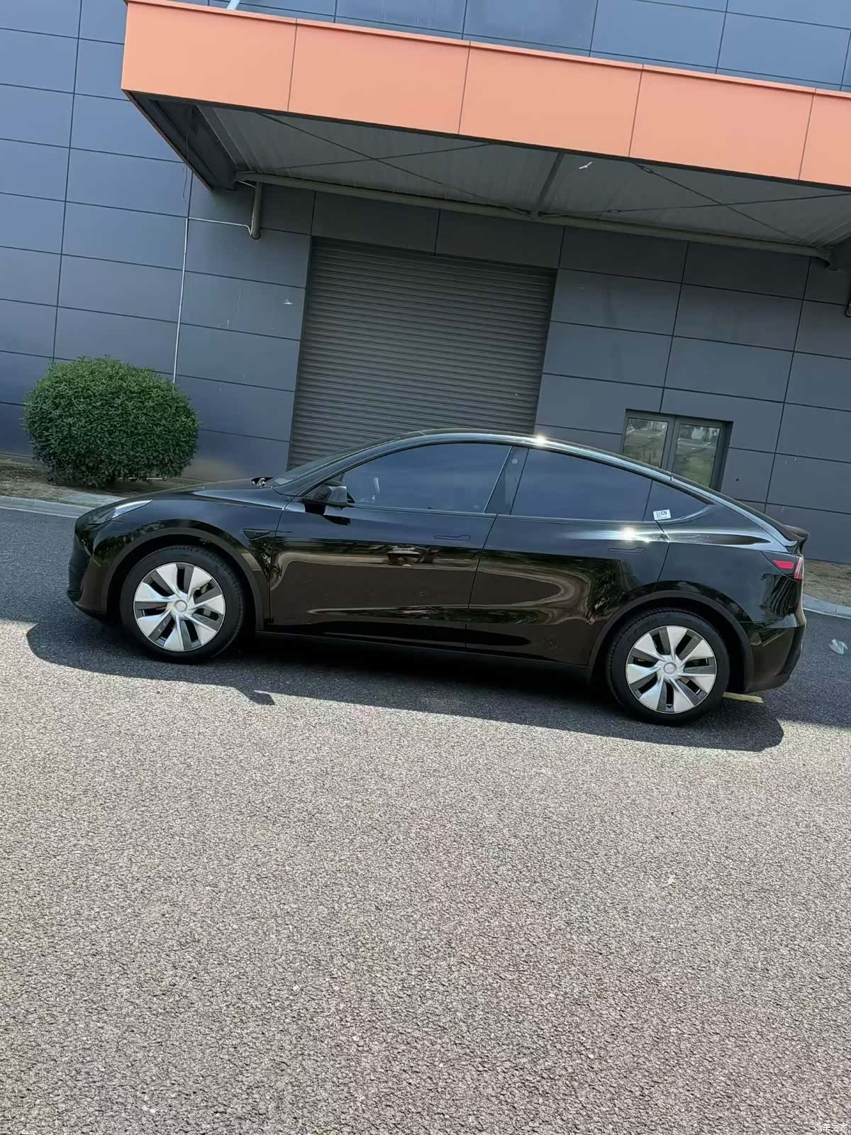 Tesla Model Y, 2023 12