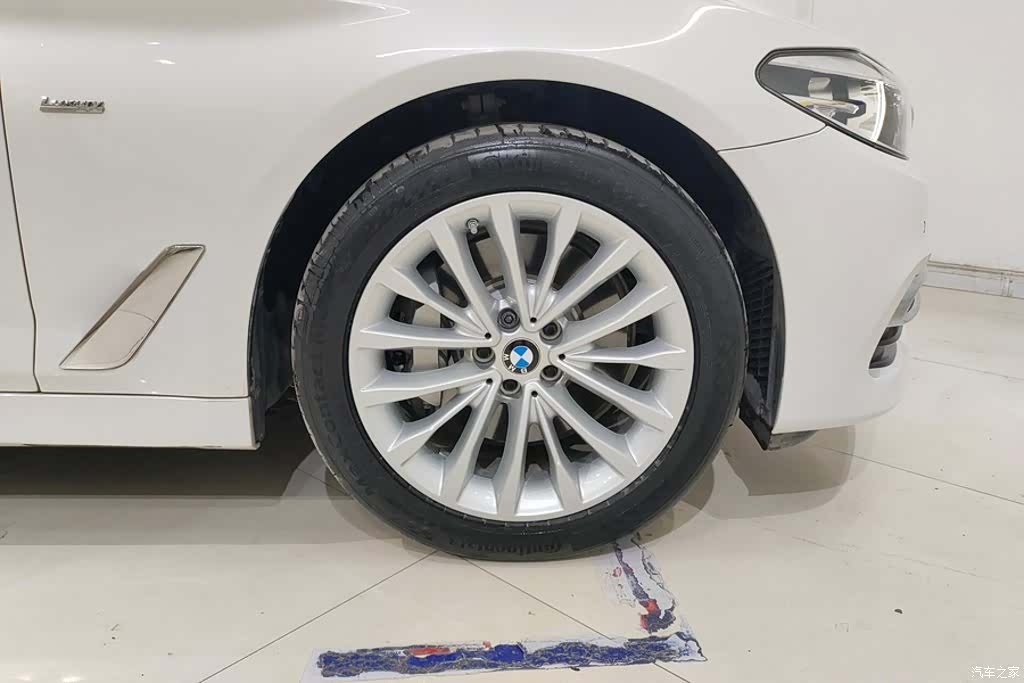 BMW 5 Series, 2018 6