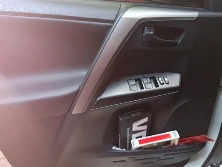 Toyota RAV4 Rongfang